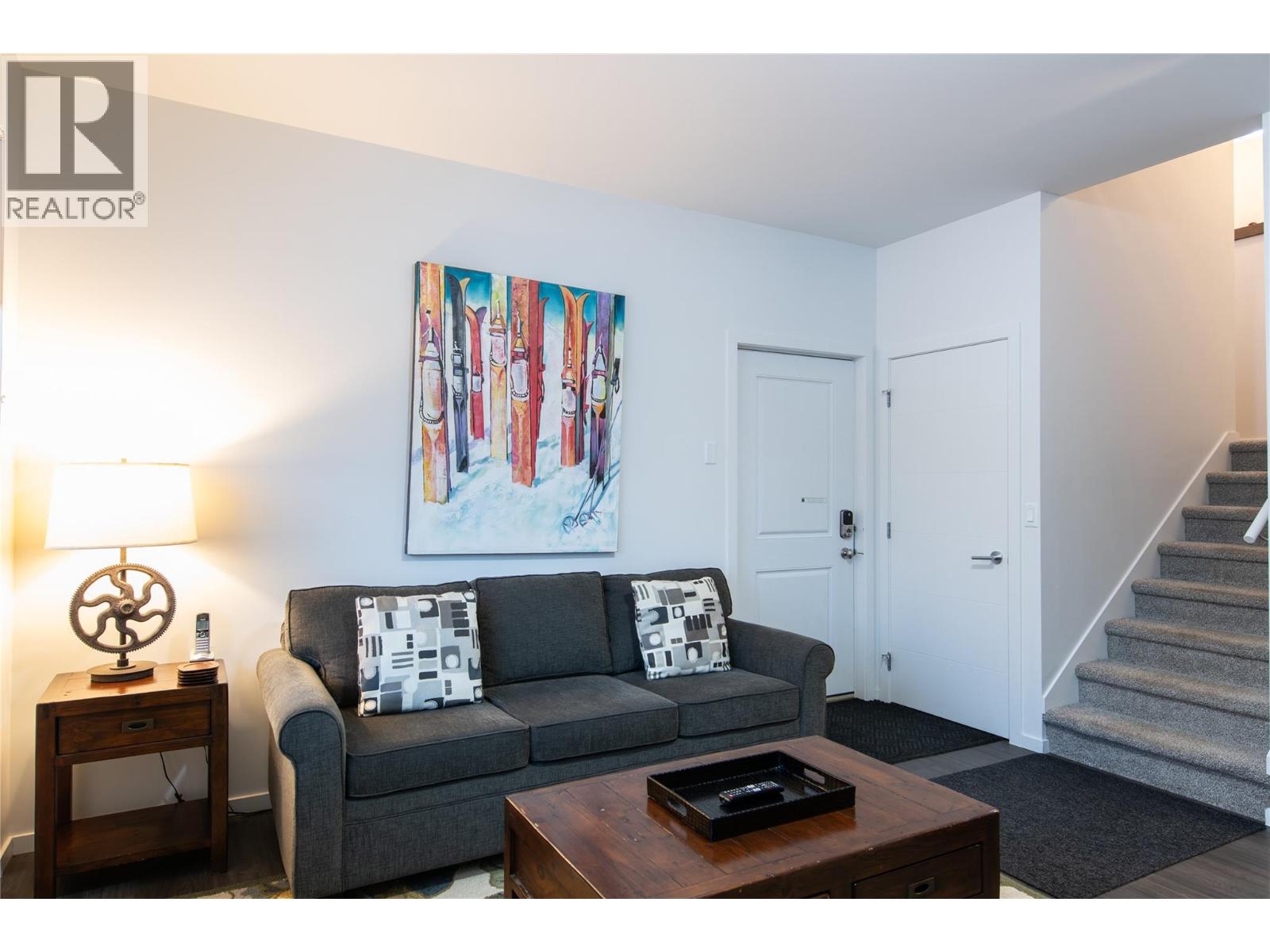 1637 THOMPSON CRESCENT - 22