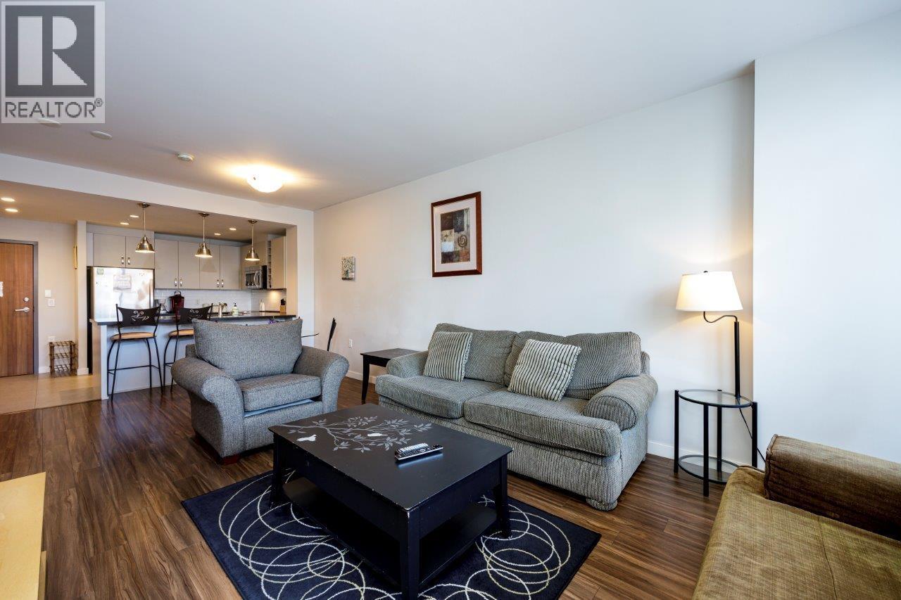 511 215 1ST Street - main photo