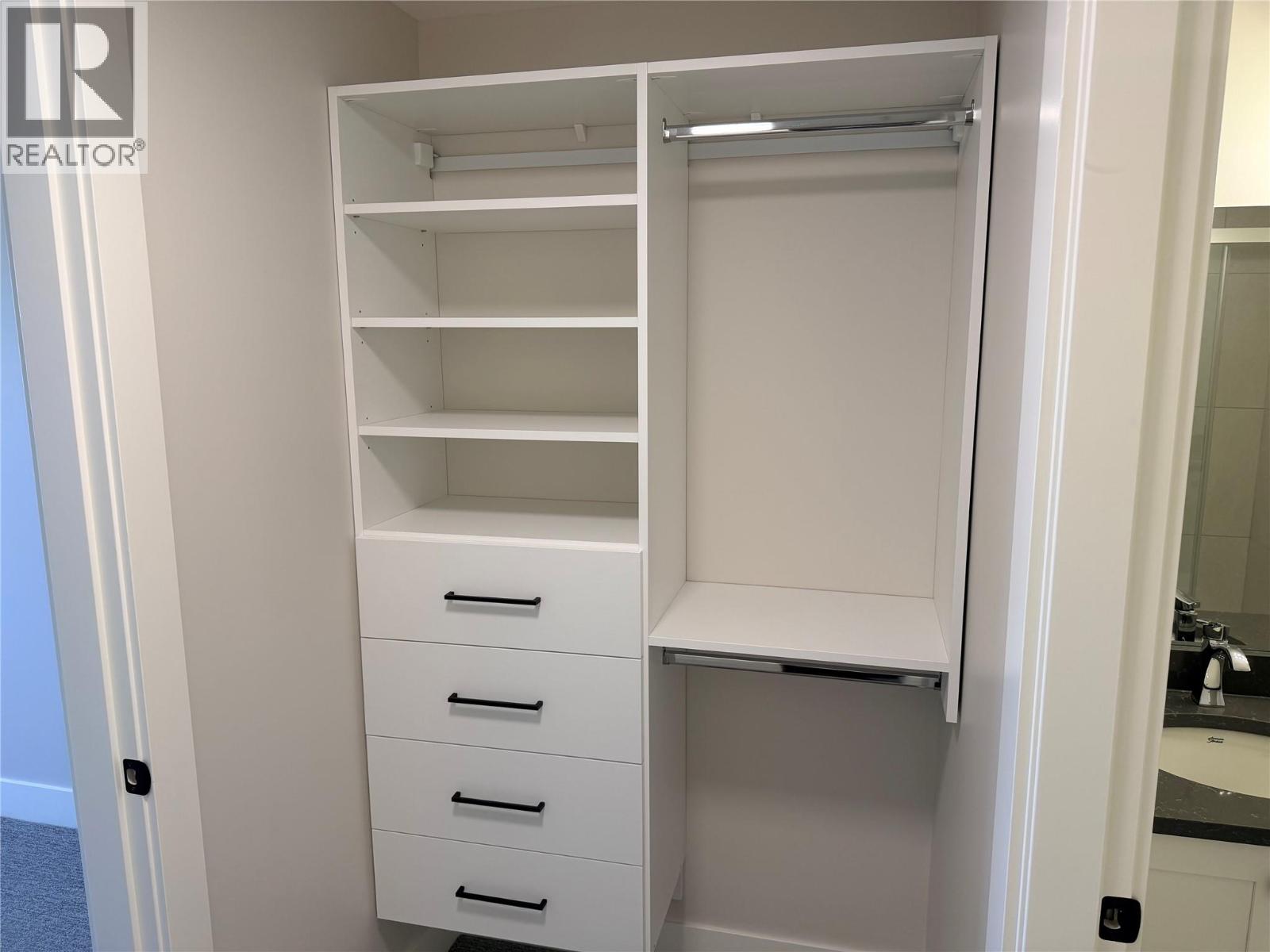 2171 Van Horne Drive Unit# 307, Kamloops