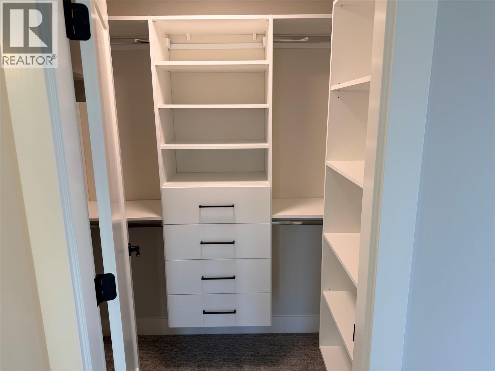 2171 Van Horne Drive Unit# 203, Kamloops