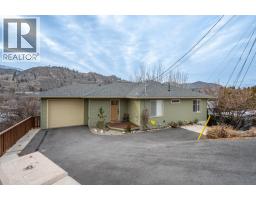  6654 Bellevue Drive, Oliver