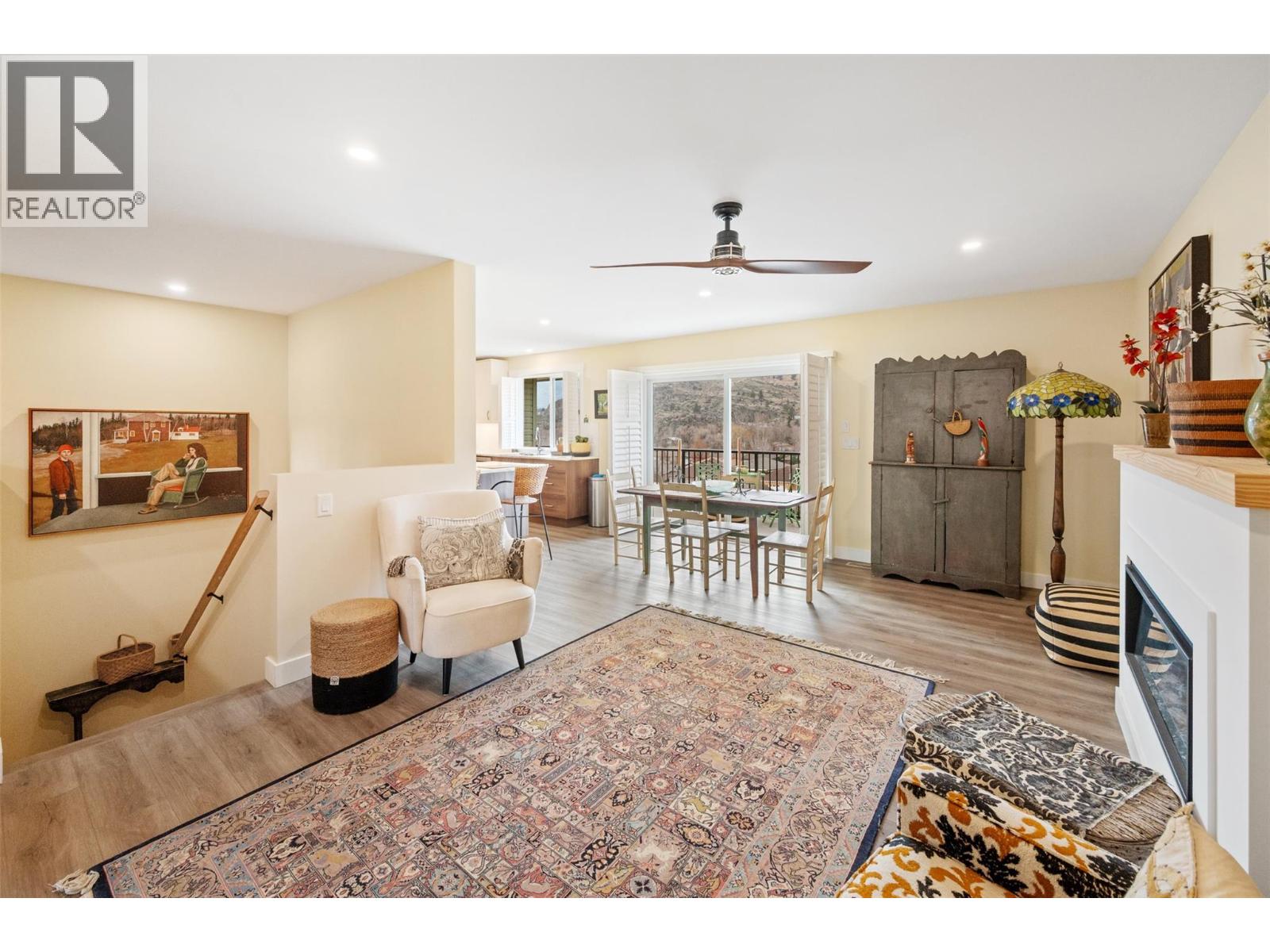 6654 Bellevue Drive, Oliver