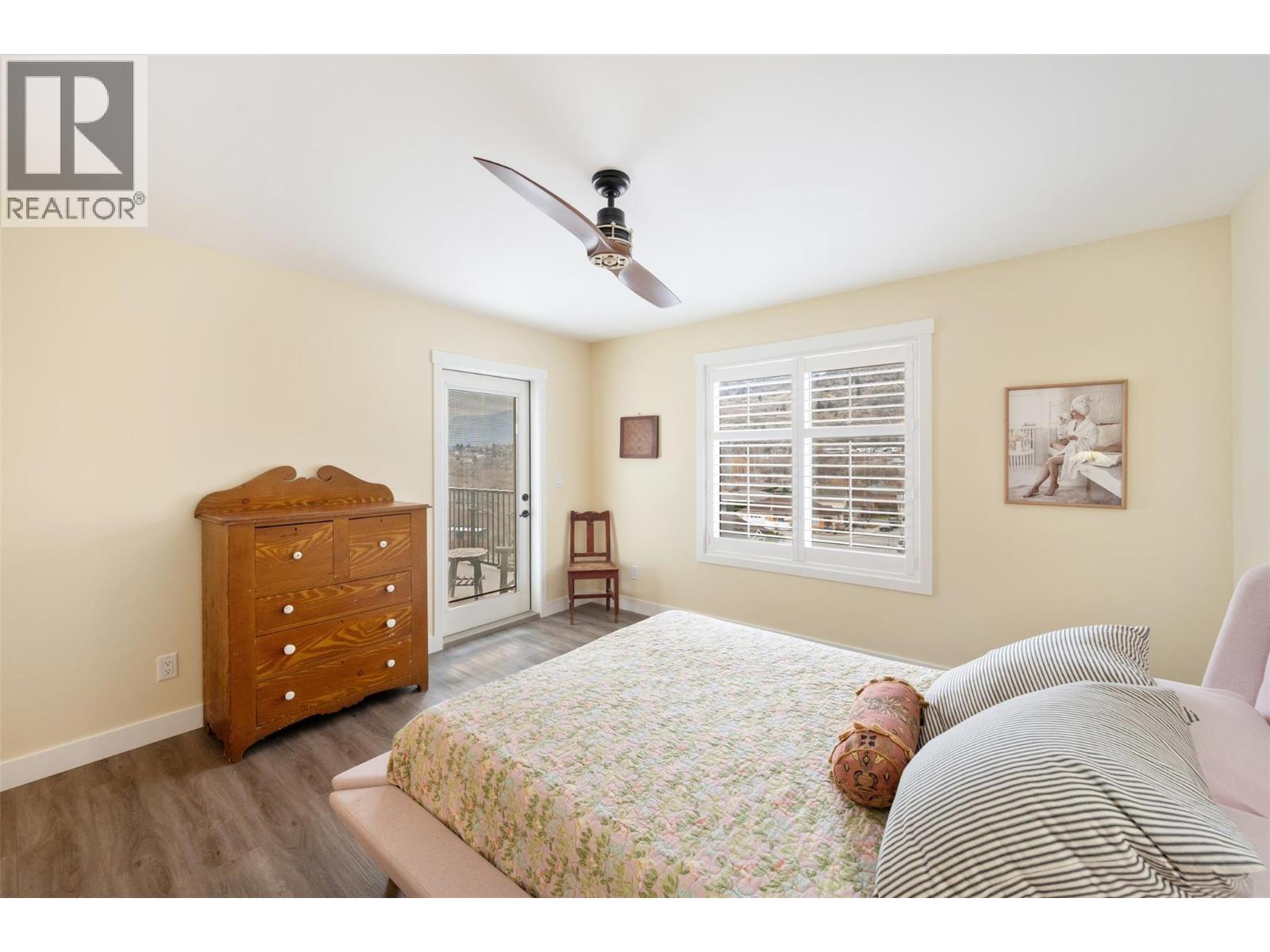 6654 Bellevue Drive, Oliver