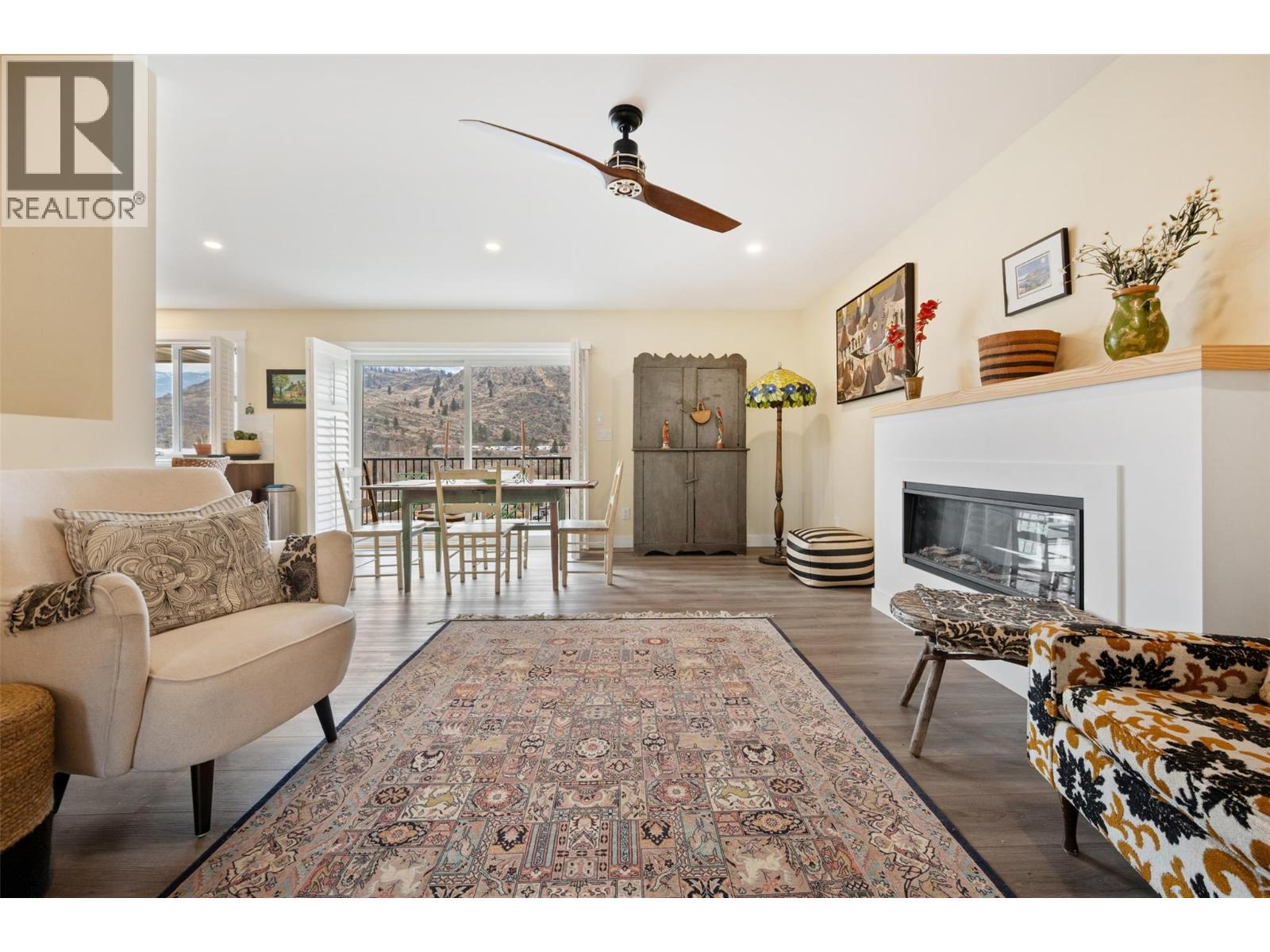 6654 Bellevue Drive, Oliver