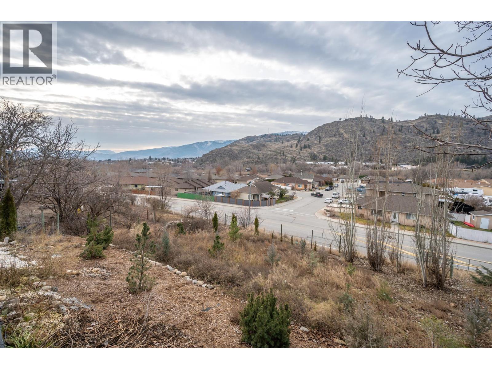 6654 Bellevue Drive, Oliver