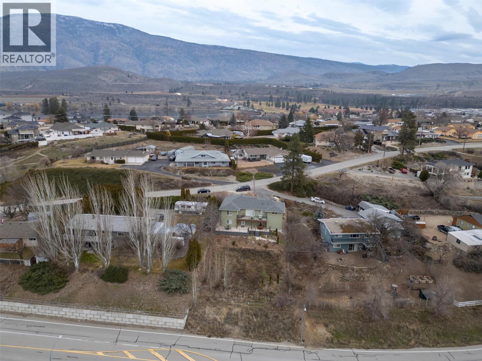 6654 Bellevue Drive, Oliver