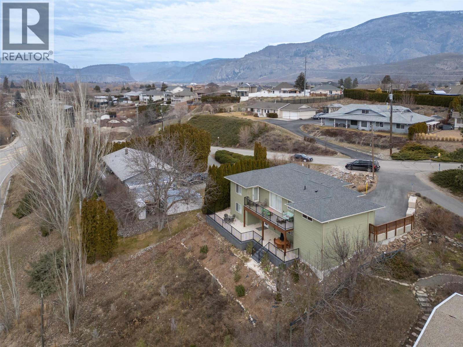 6654 Bellevue Drive, Oliver