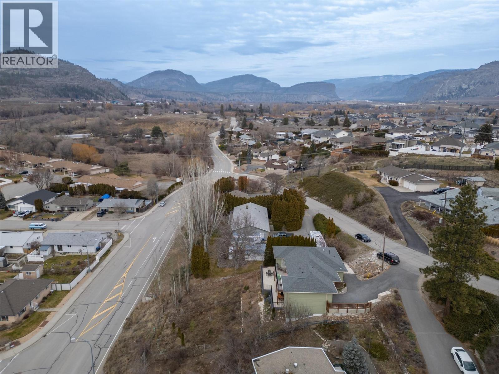 6654 Bellevue Drive, Oliver