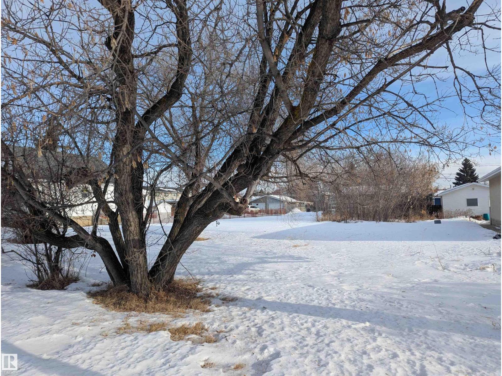 10531 152 ST NW, Edmonton