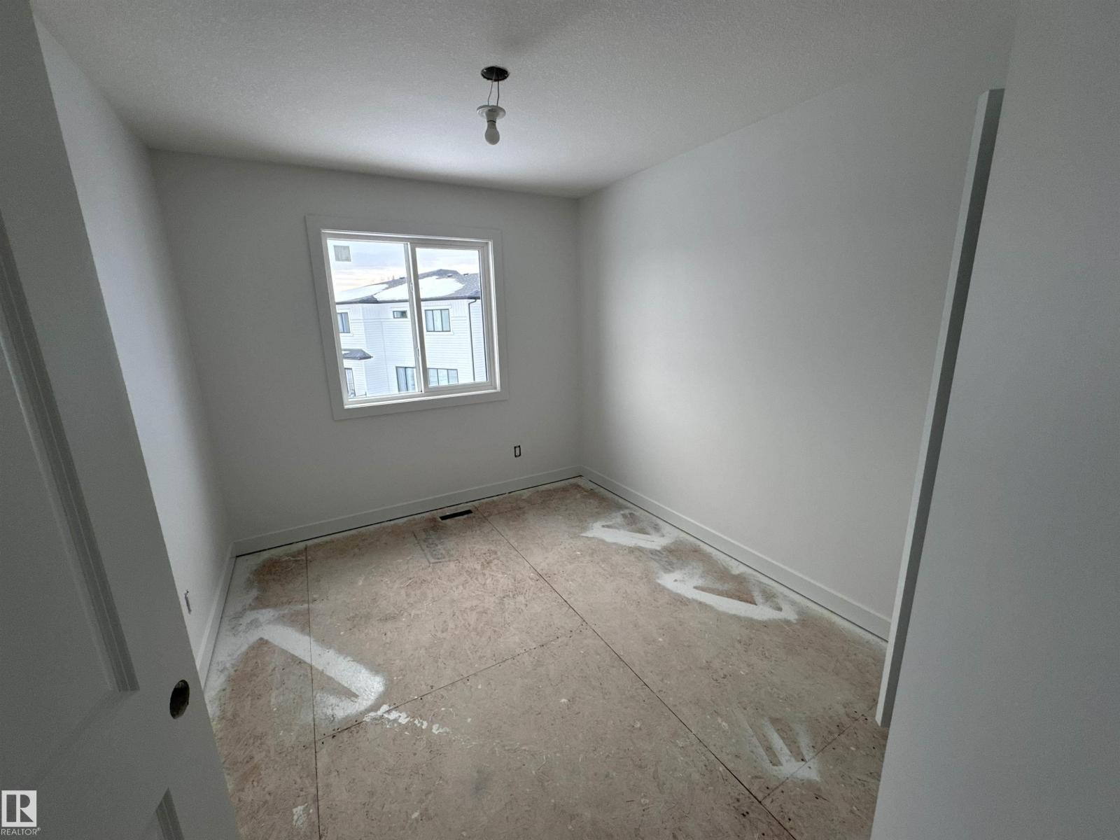 #61 5122 213A ST NW - 24