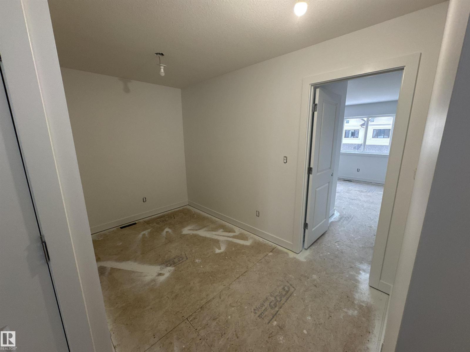 #61 5122 213A ST NW - 26