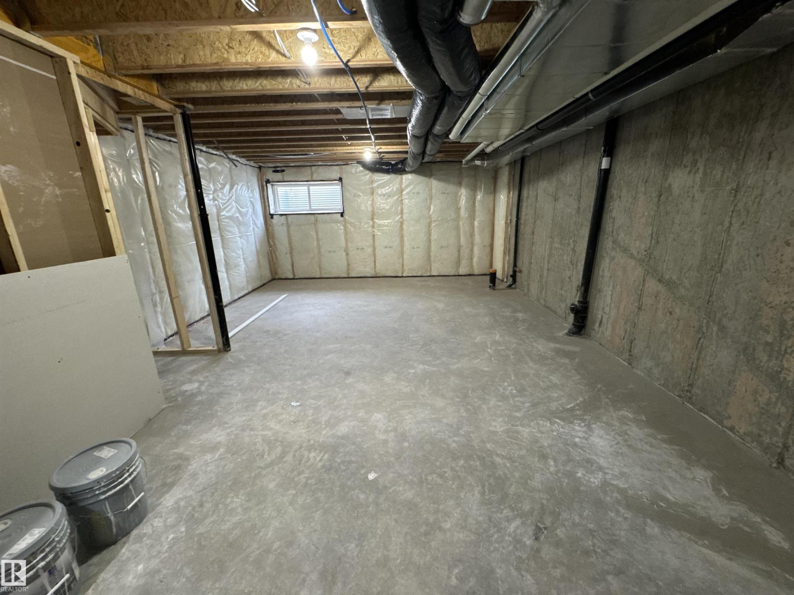 #61 5122 213A ST NW - 31