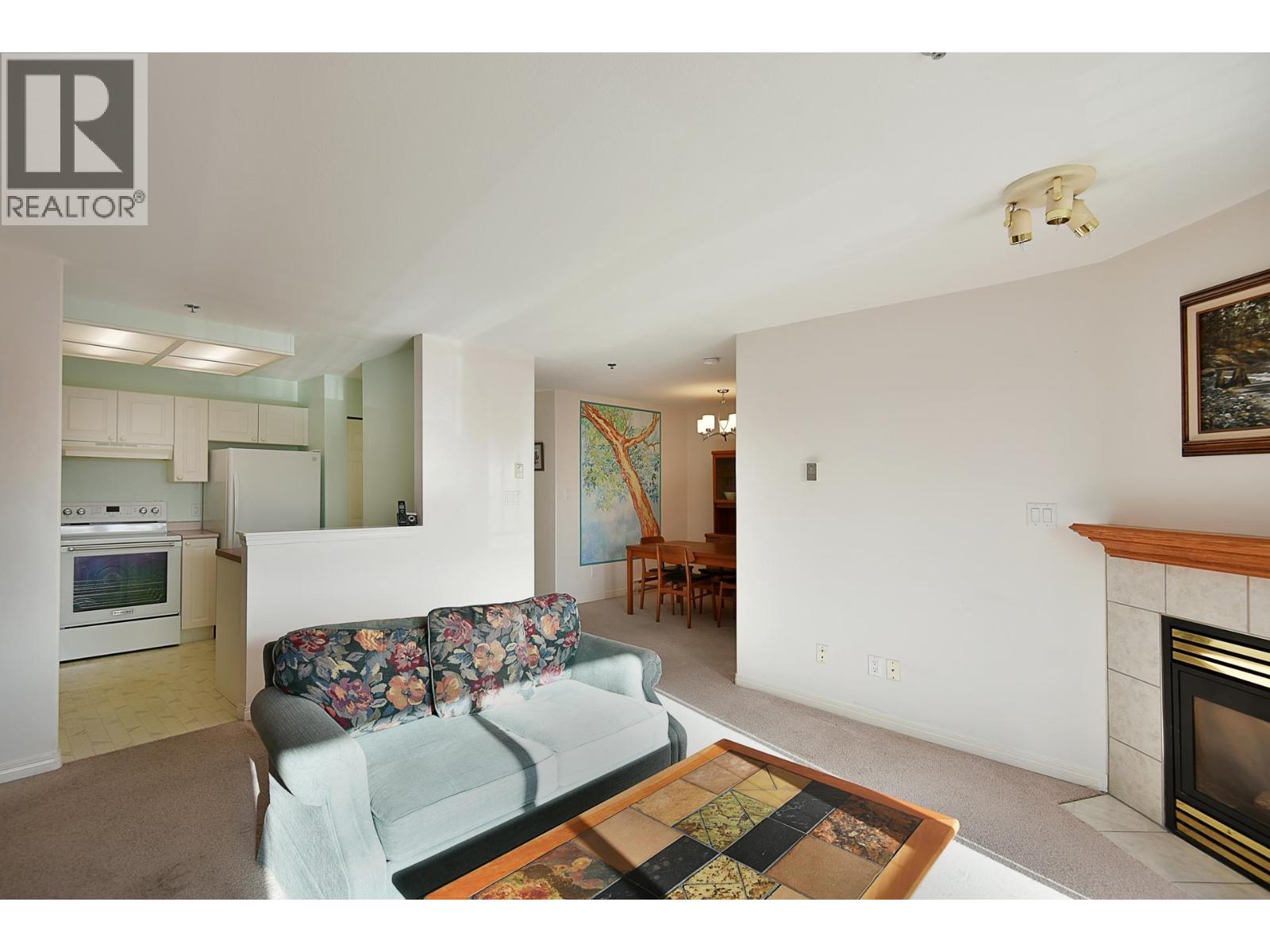 206 5711 MERMAID STREET, Sechelt