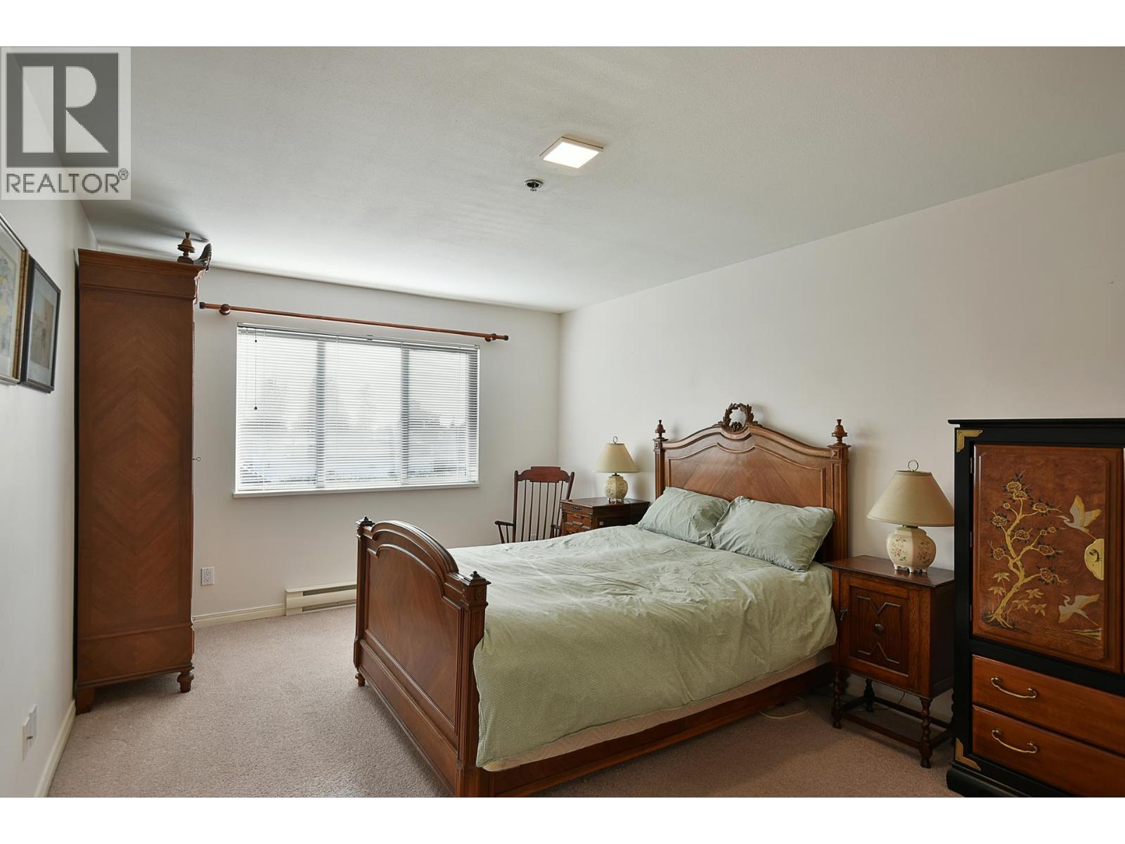 206 5711 MERMAID STREET, Sechelt