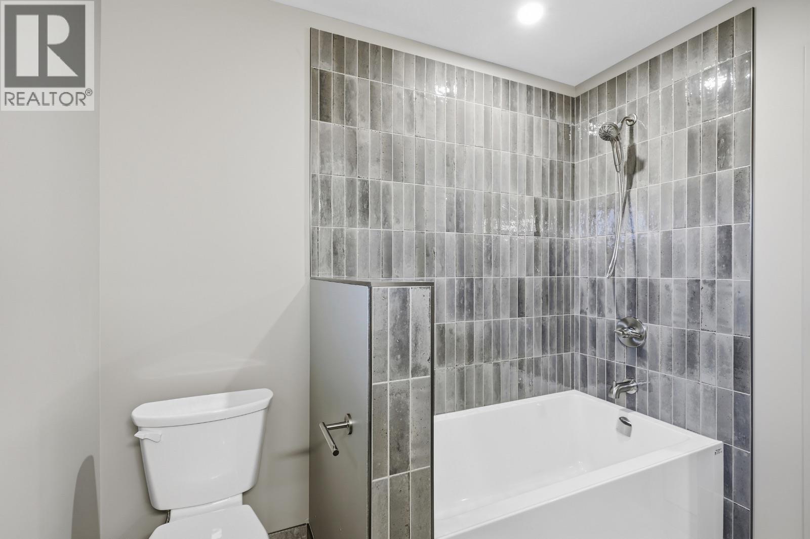 614 COWAN Street, Kamloops