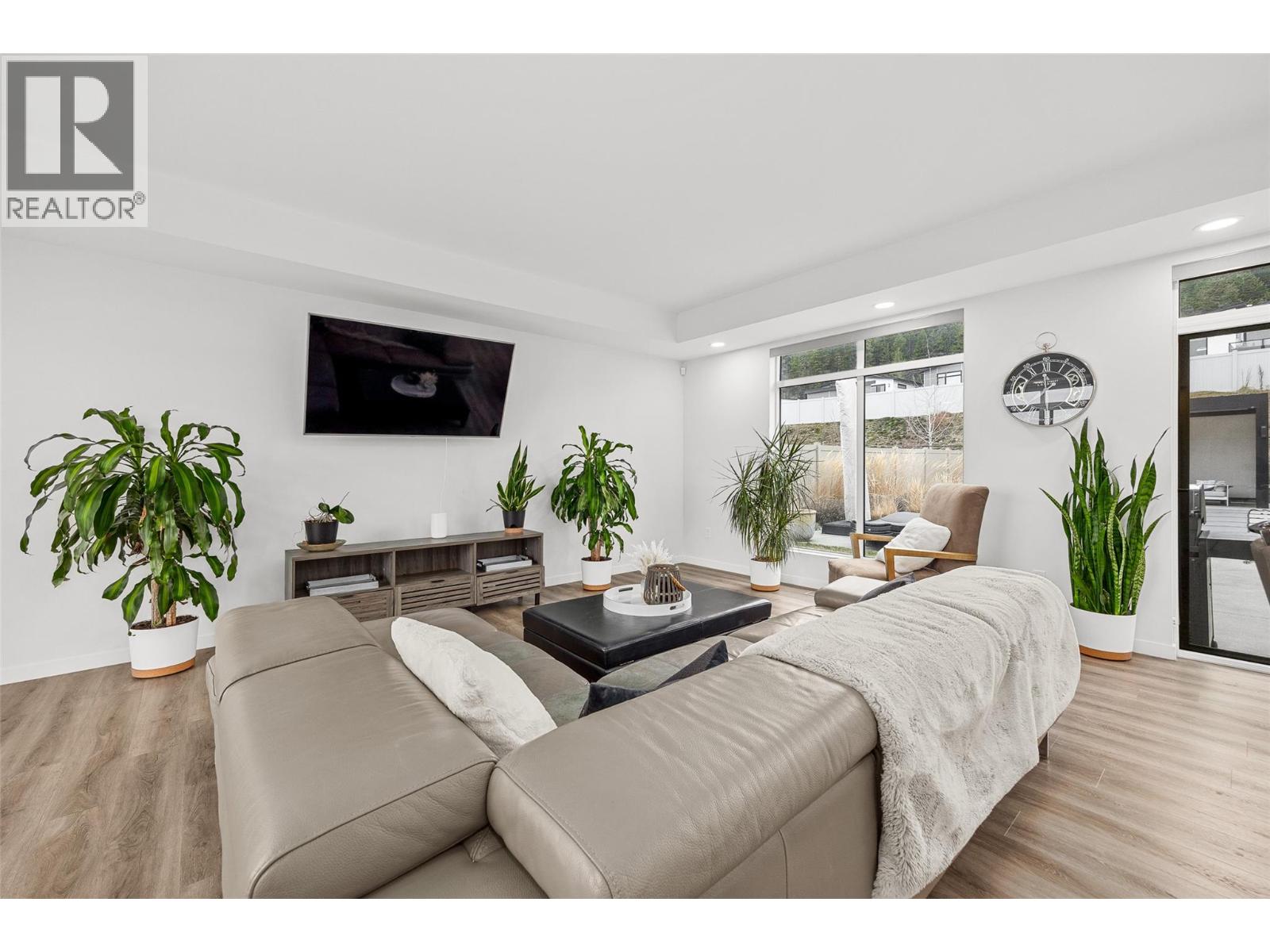  3708 Morningside Drive, West Kelowna