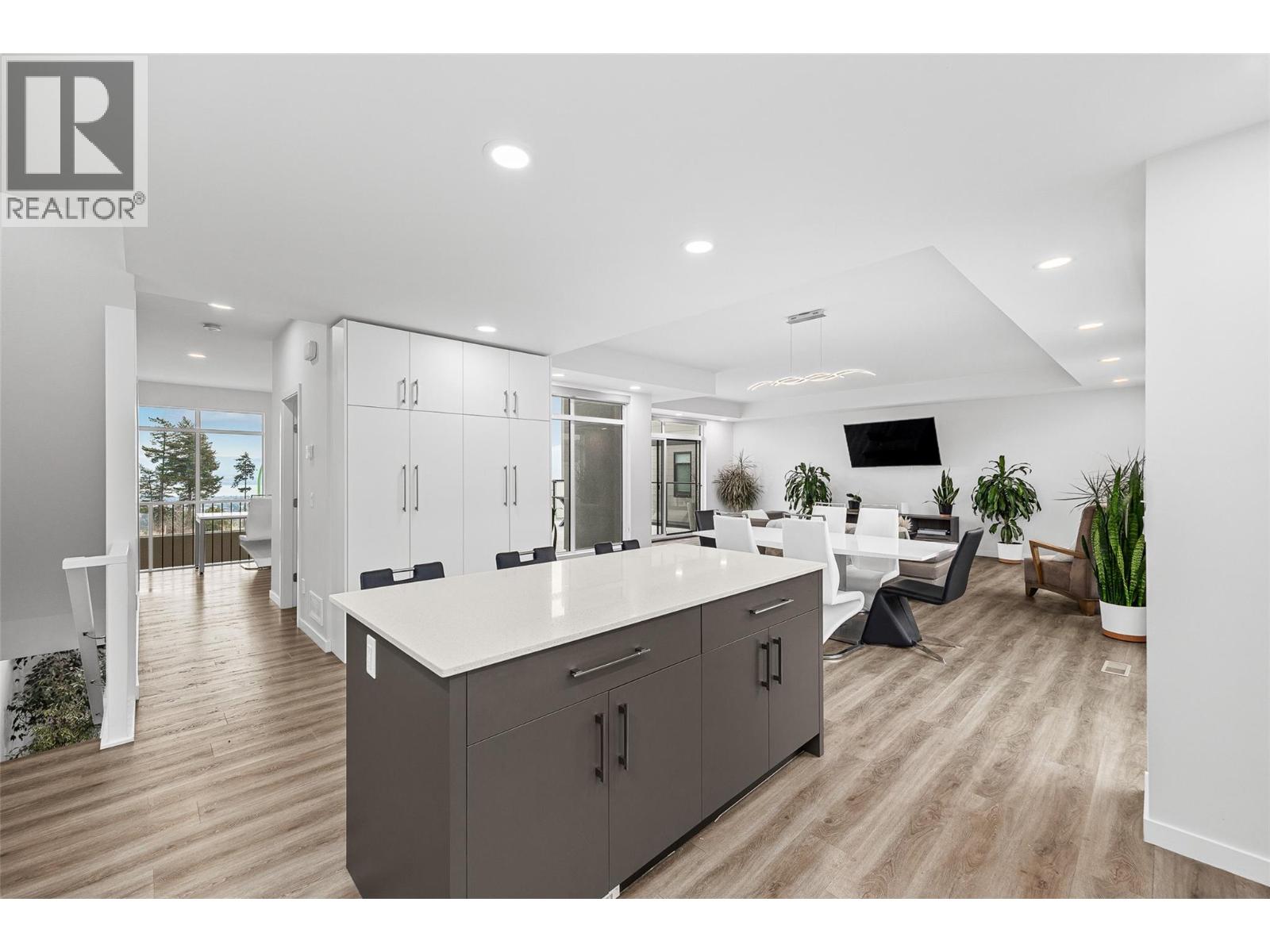  3708 Morningside Drive, West Kelowna