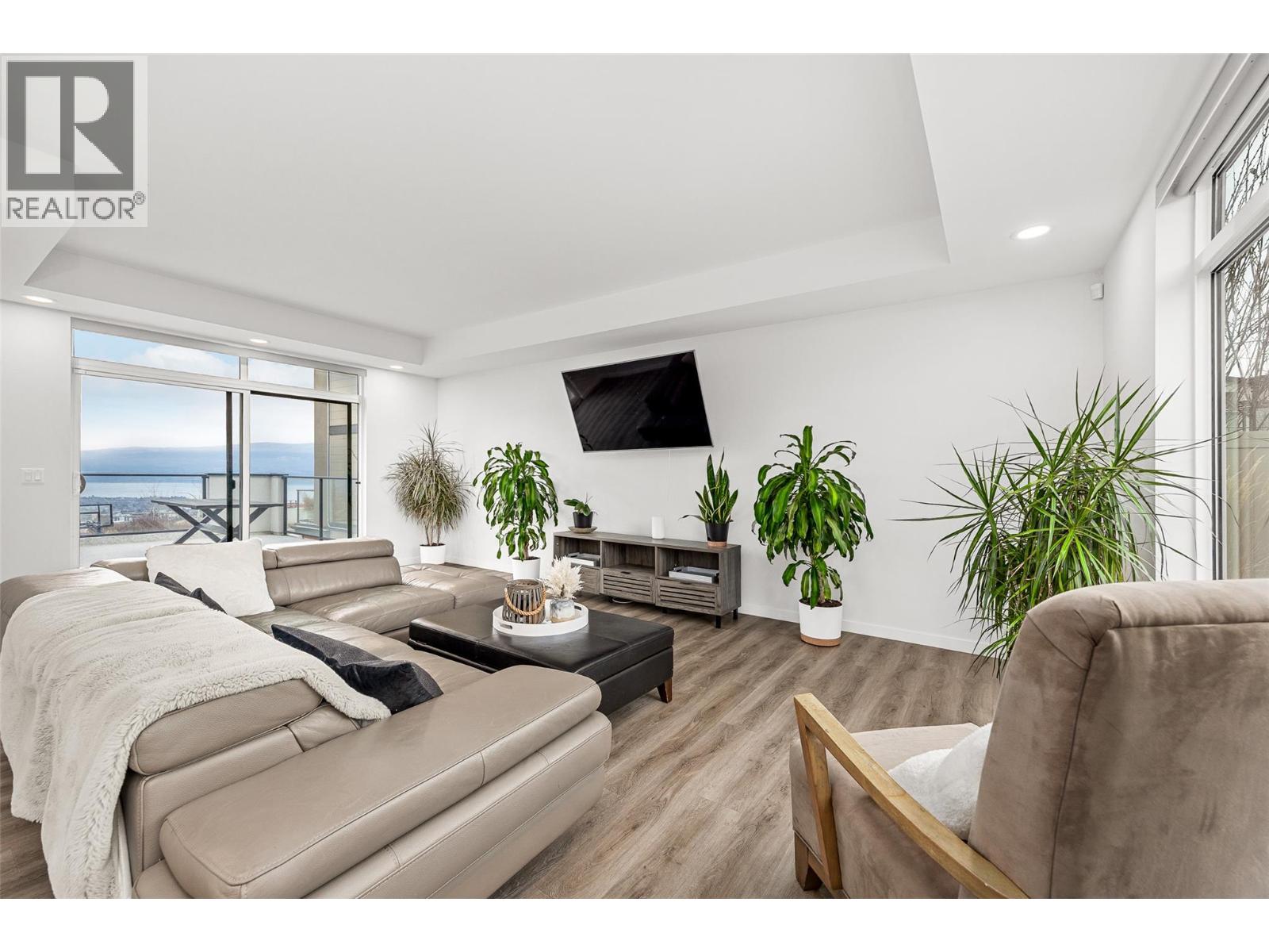  3708 Morningside Drive, West Kelowna