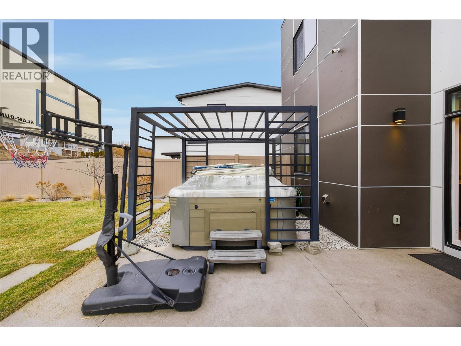  3708 Morningside Drive, West Kelowna