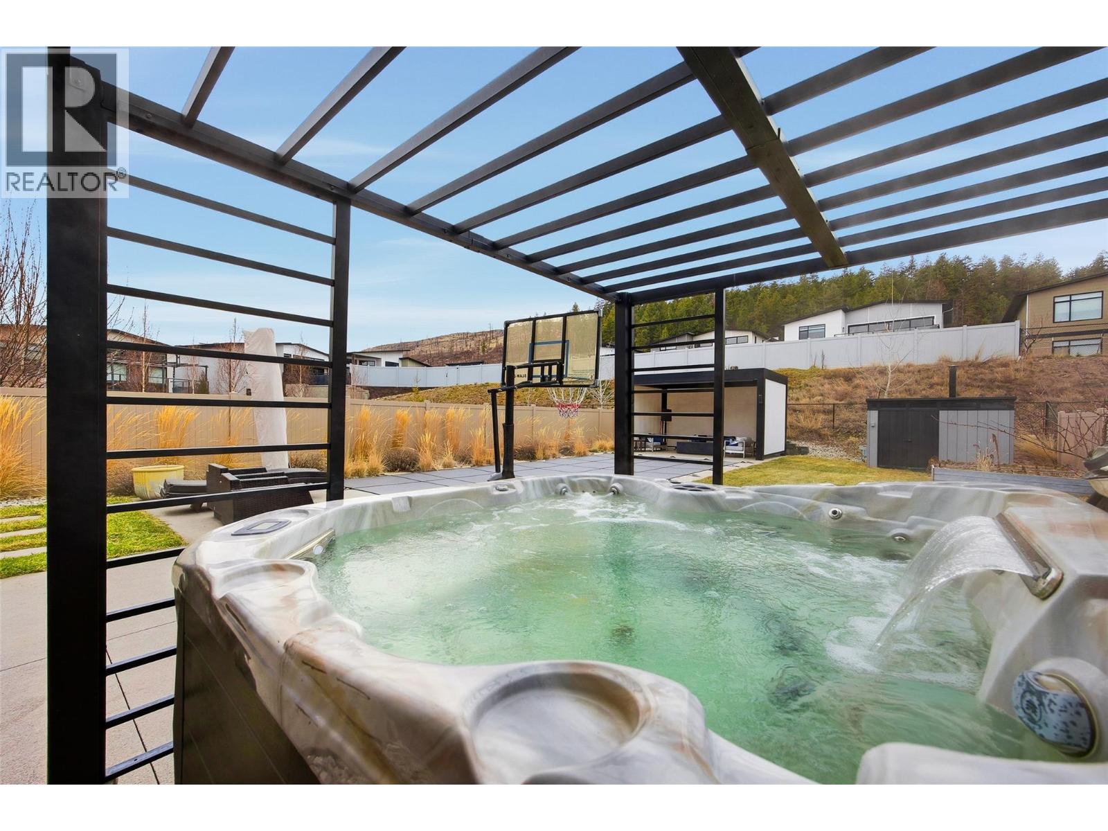  3708 Morningside Drive, West Kelowna