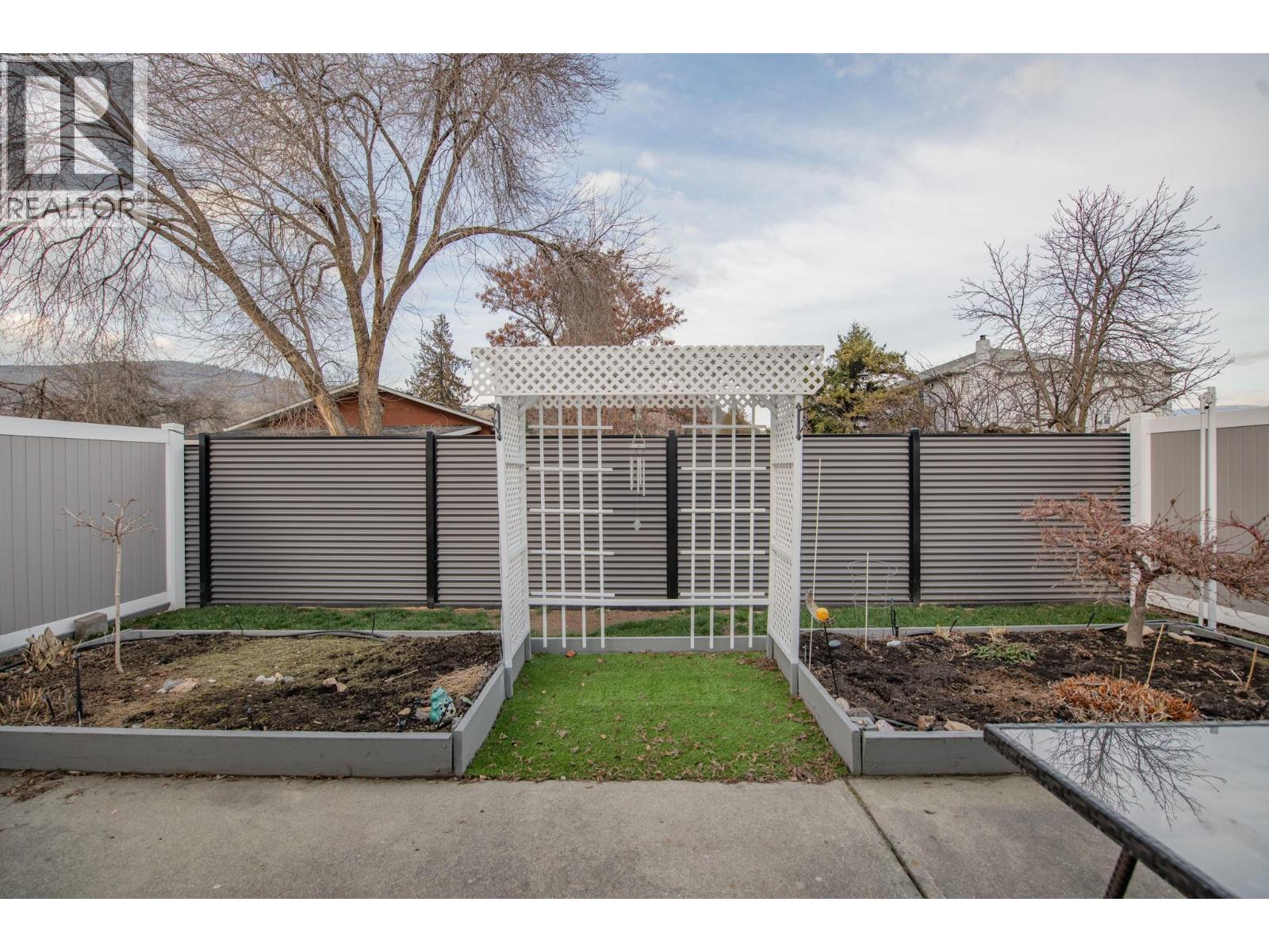 87 3900 27 Avenue, Vernon