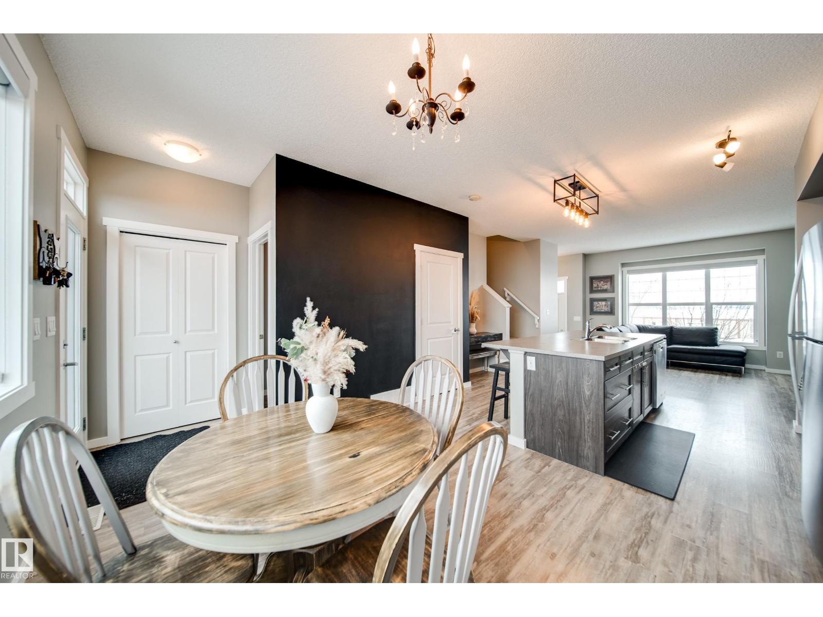 124 SOUTHFORK RD, Leduc