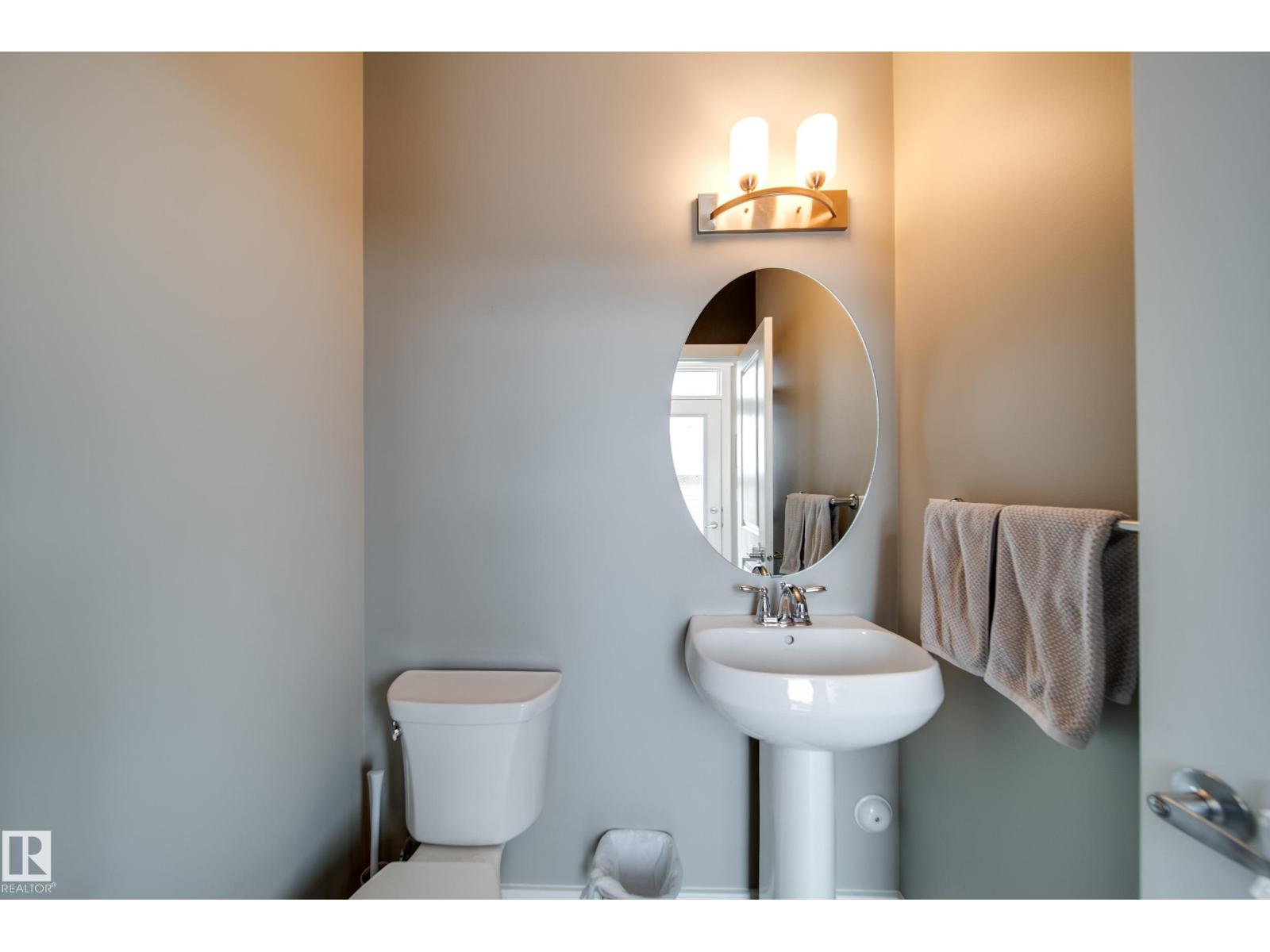 124 SOUTHFORK RD, Leduc