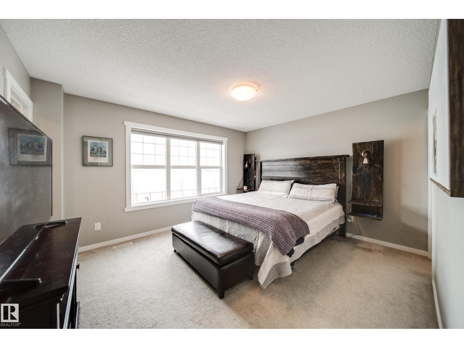 124 SOUTHFORK RD, Leduc