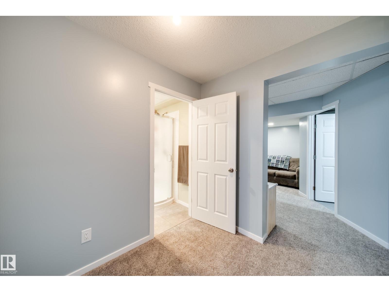 124 SOUTHFORK RD, Leduc