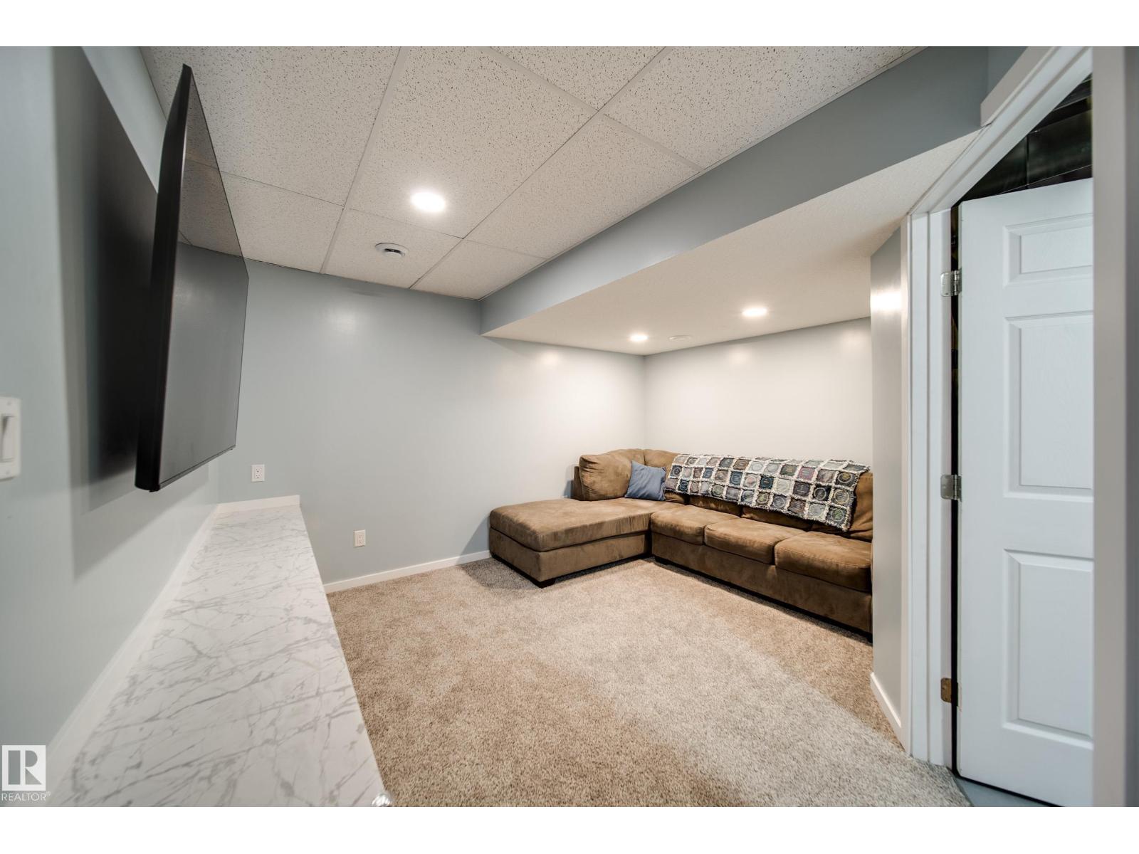 124 SOUTHFORK RD, Leduc