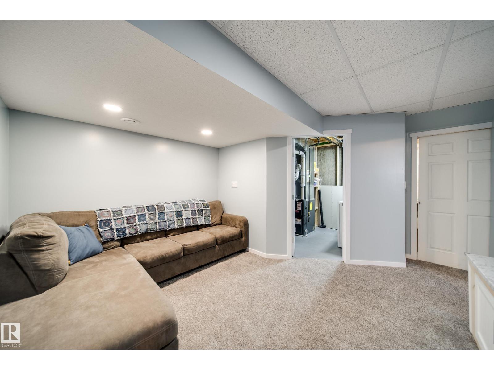 124 SOUTHFORK RD, Leduc