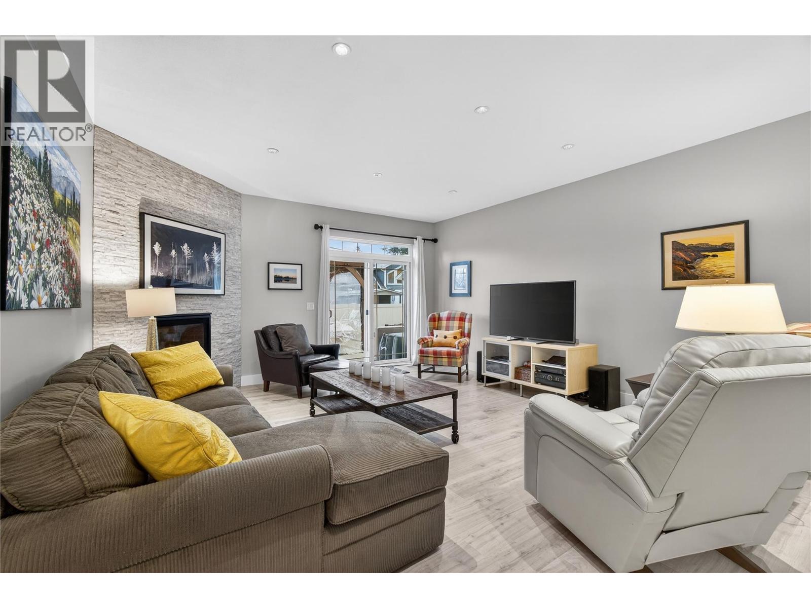 339 HUMMINGBIRD AVENUE - 20