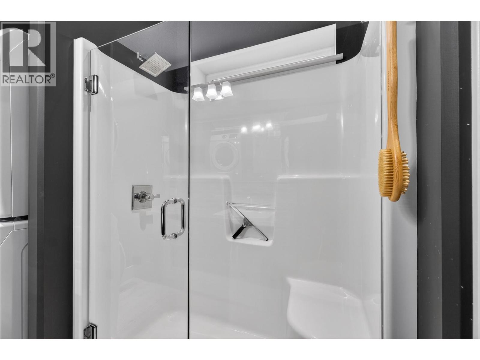 339 HUMMINGBIRD AVENUE - 27