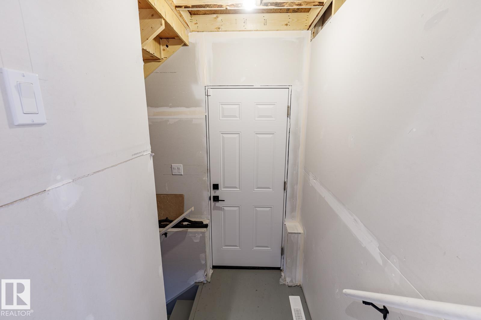 3724 42 AV, Beaumont