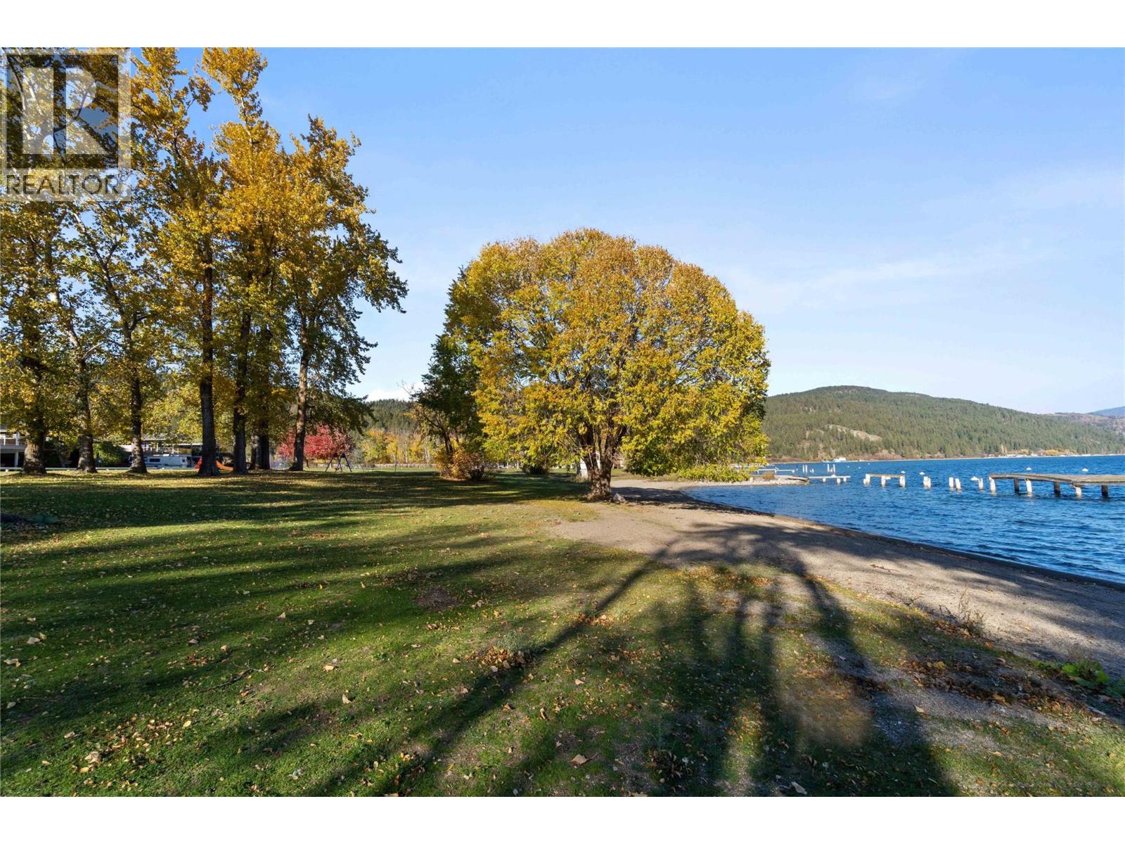 339 HUMMINGBIRD AVENUE - 76