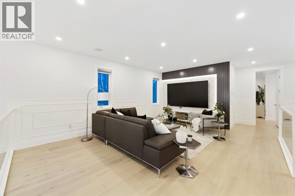 Single Family House for Sale in  Boulton Road NW Brentwood Calgary 