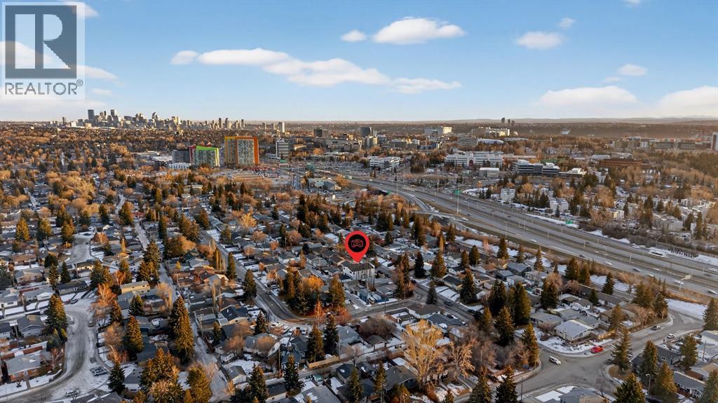 Single Family House for Sale in  Boulton Road NW Brentwood Calgary 