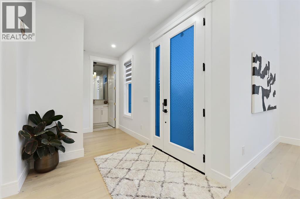 Single Family House for Sale in  Boulton Road NW Brentwood Calgary 