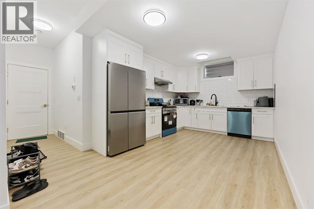 Single Family House for Sale in  Boulton Road NW Brentwood Calgary 