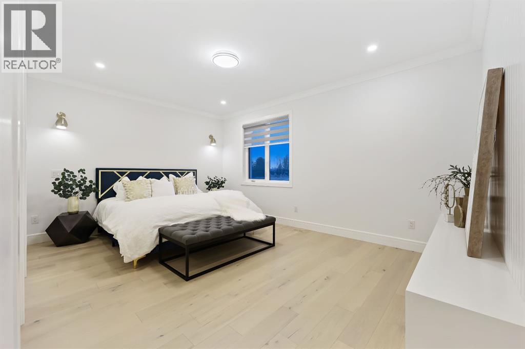 Single Family House for Sale in  Boulton Road NW Brentwood Calgary 