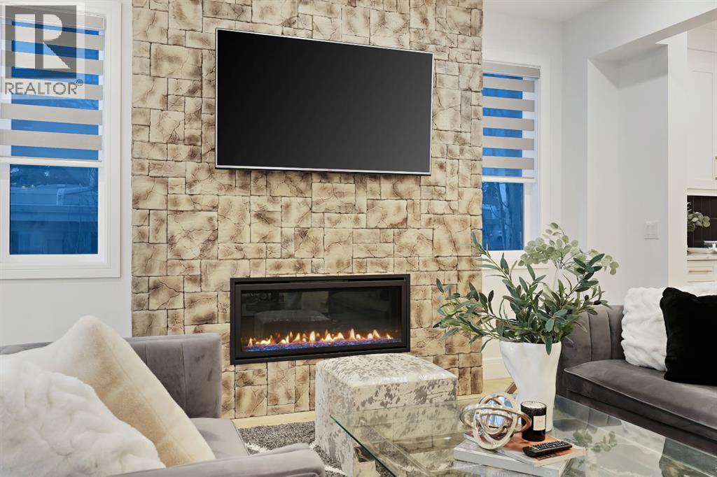 Single Family House for Sale in  Boulton Road NW Brentwood Calgary 