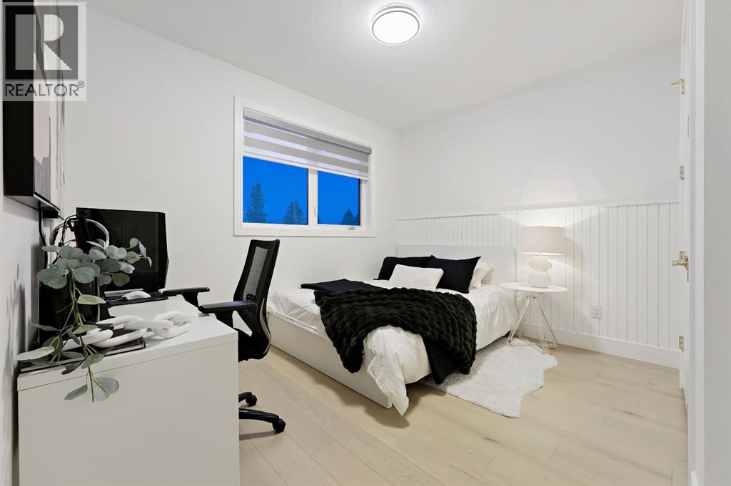 Single Family House for Sale in  Boulton Road NW Brentwood Calgary 