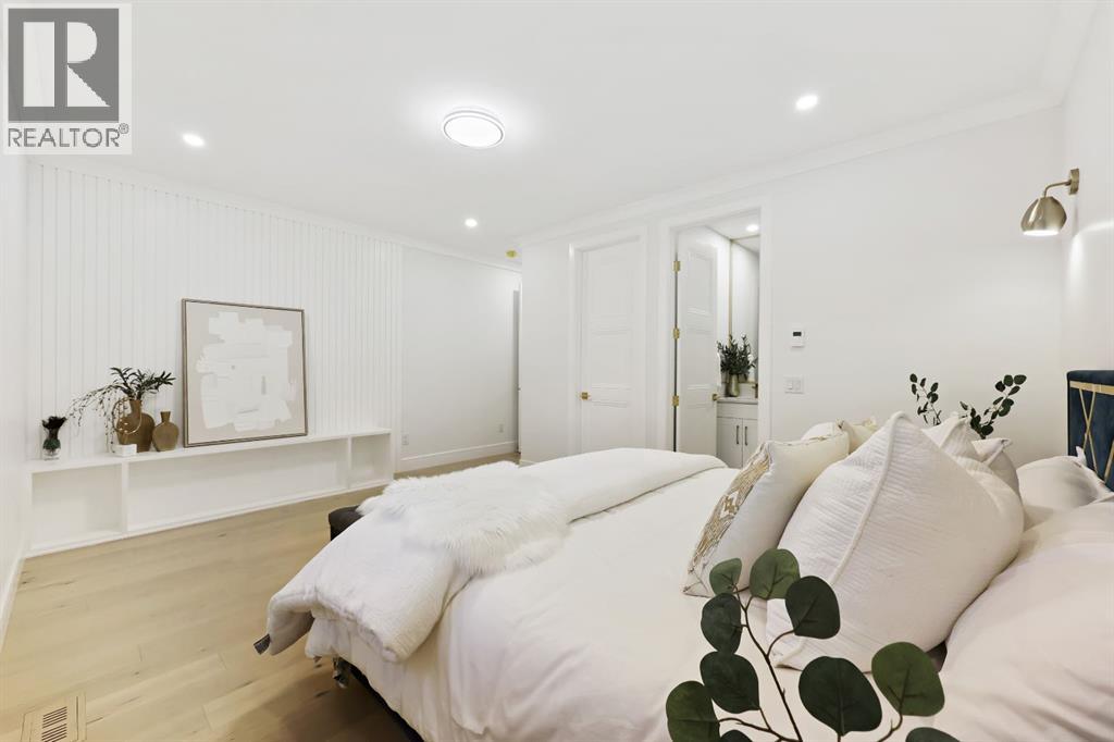 Single Family House for Sale in  Boulton Road NW Brentwood Calgary 