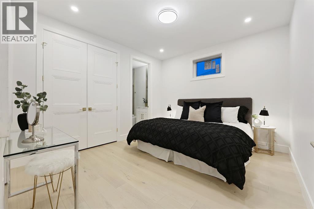 Single Family House for Sale in  Boulton Road NW Brentwood Calgary 