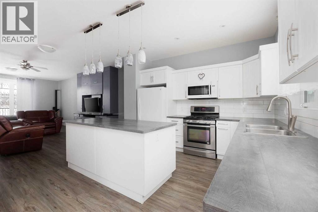 7423 Railway Avenue, Fort McMurray