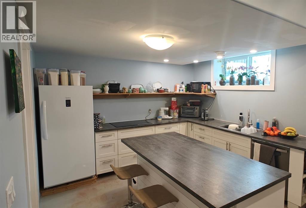 7423 Railway Avenue, Fort McMurray