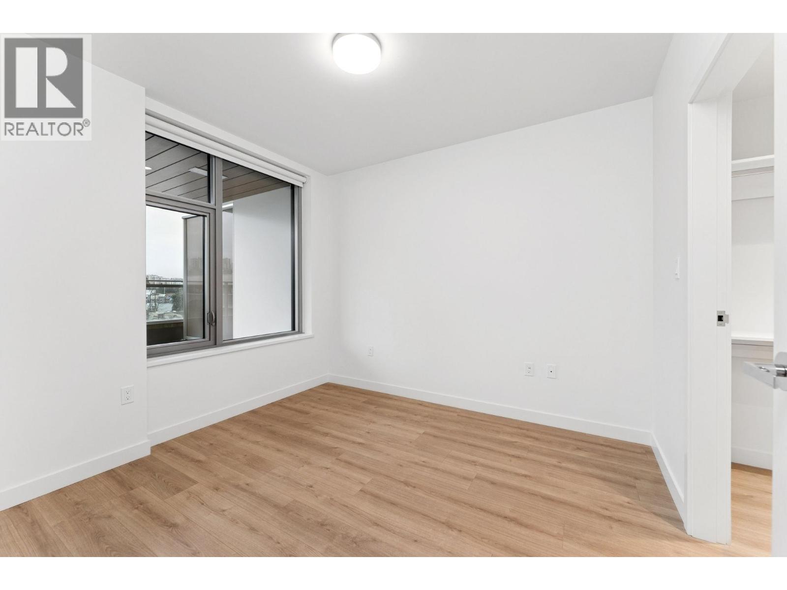 317 755 HARBOURSIDE DRIVE, North Vancouver