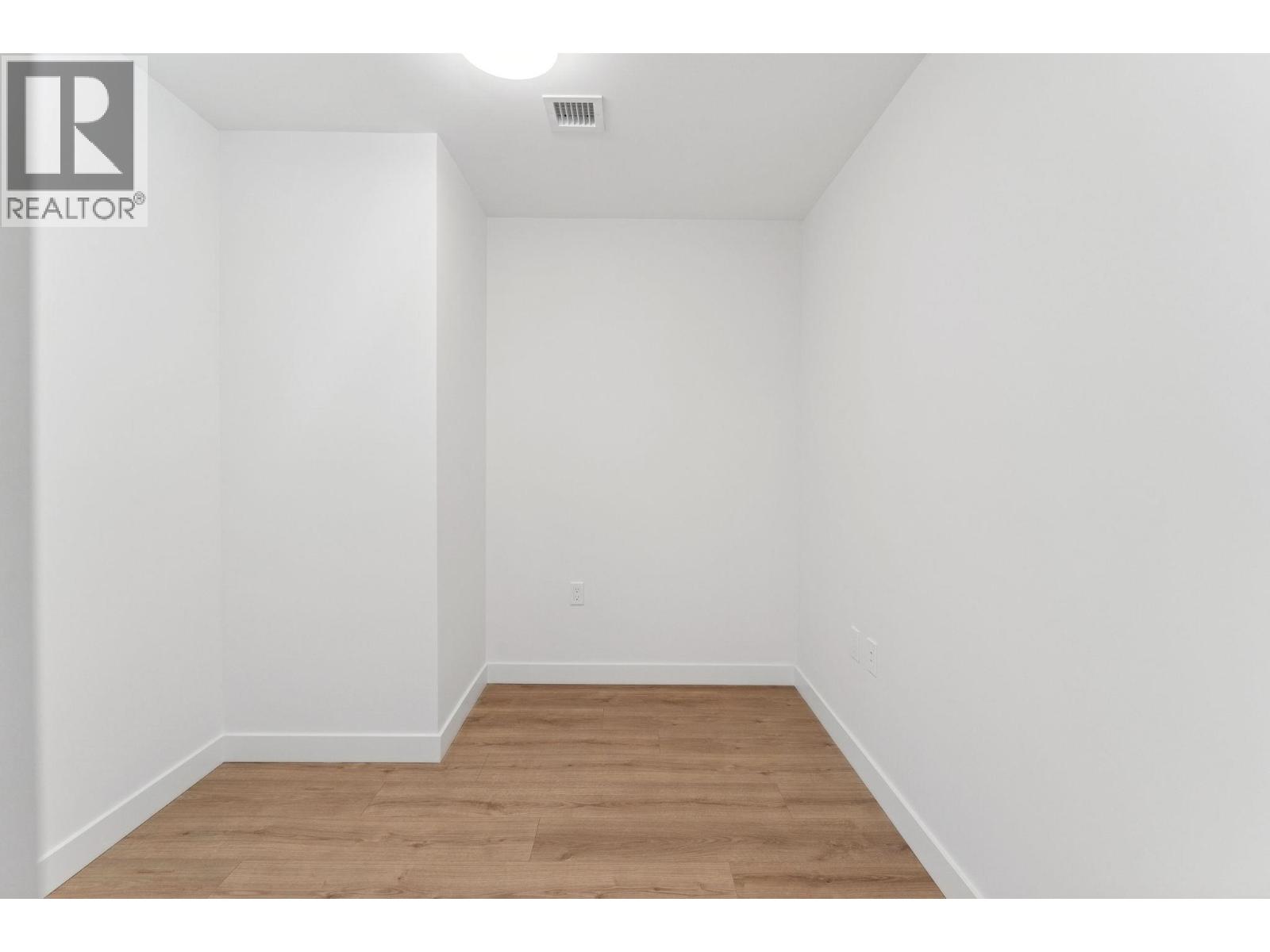 317 755 HARBOURSIDE DRIVE, North Vancouver