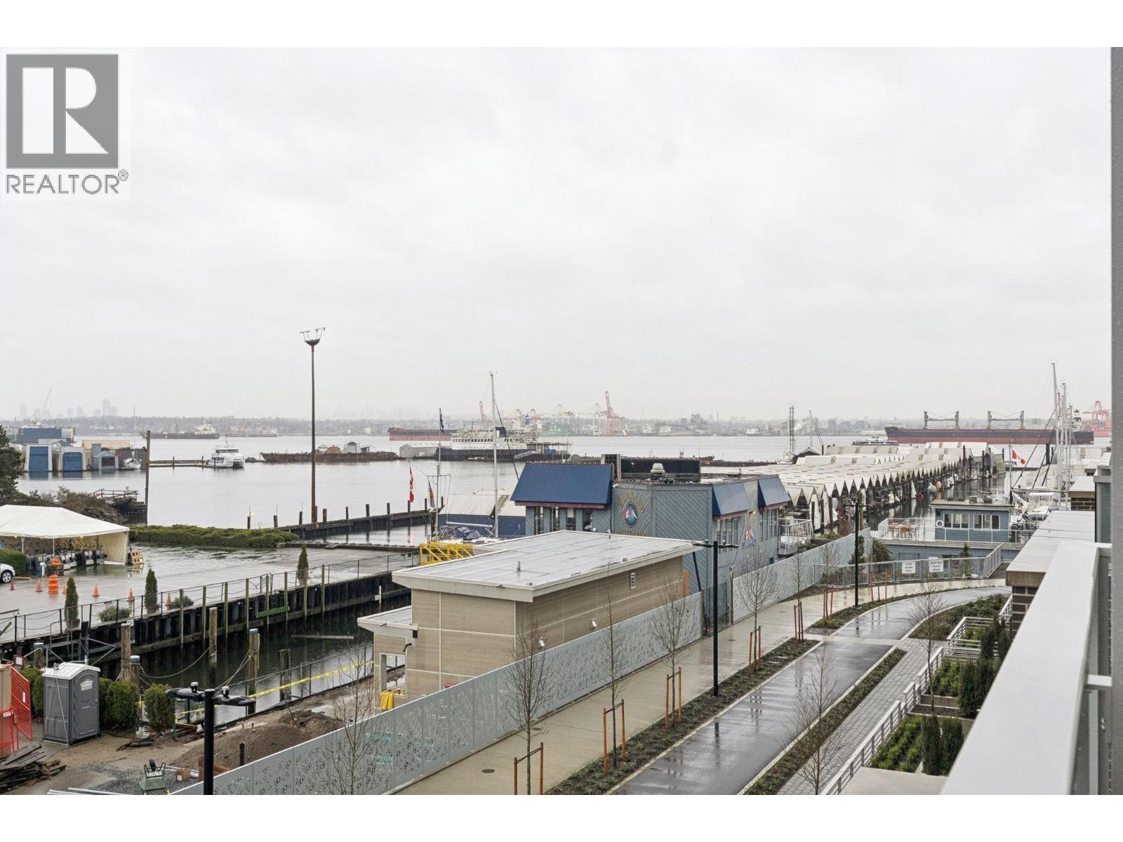 317 755 HARBOURSIDE DRIVE, North Vancouver