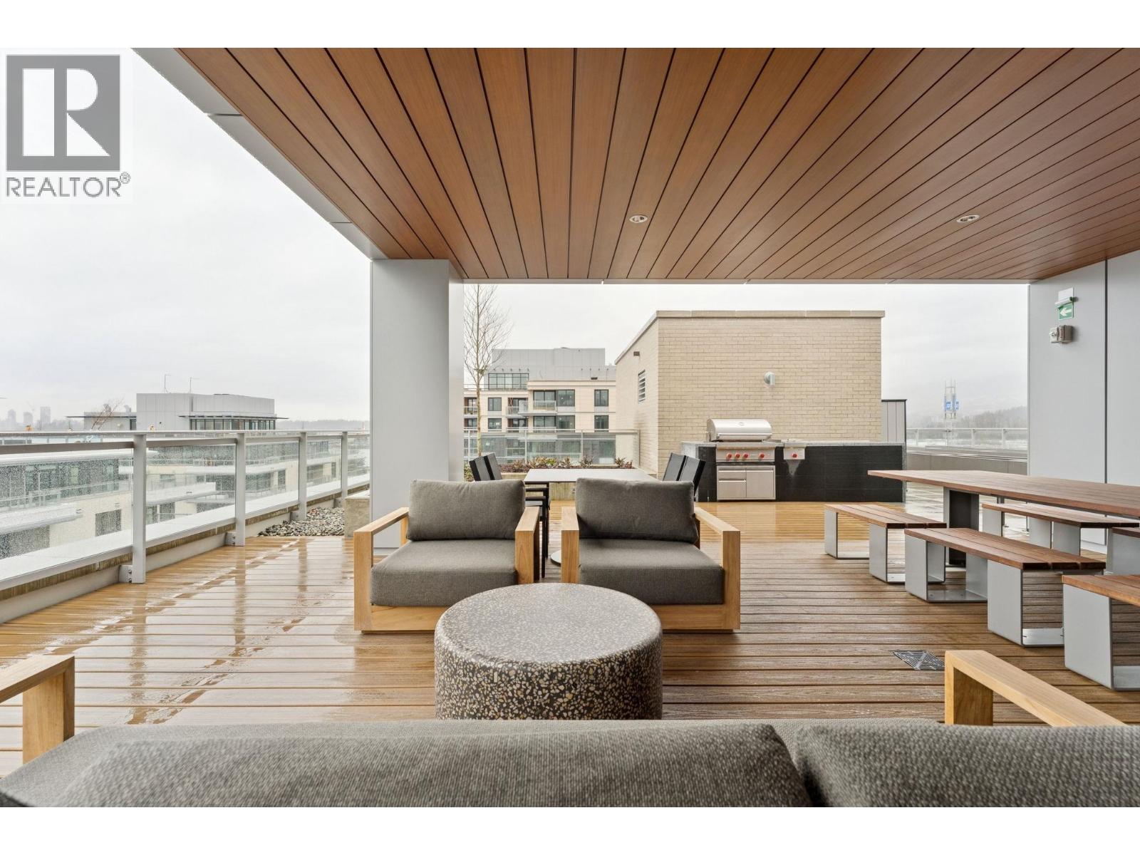 317 755 HARBOURSIDE DRIVE, North Vancouver